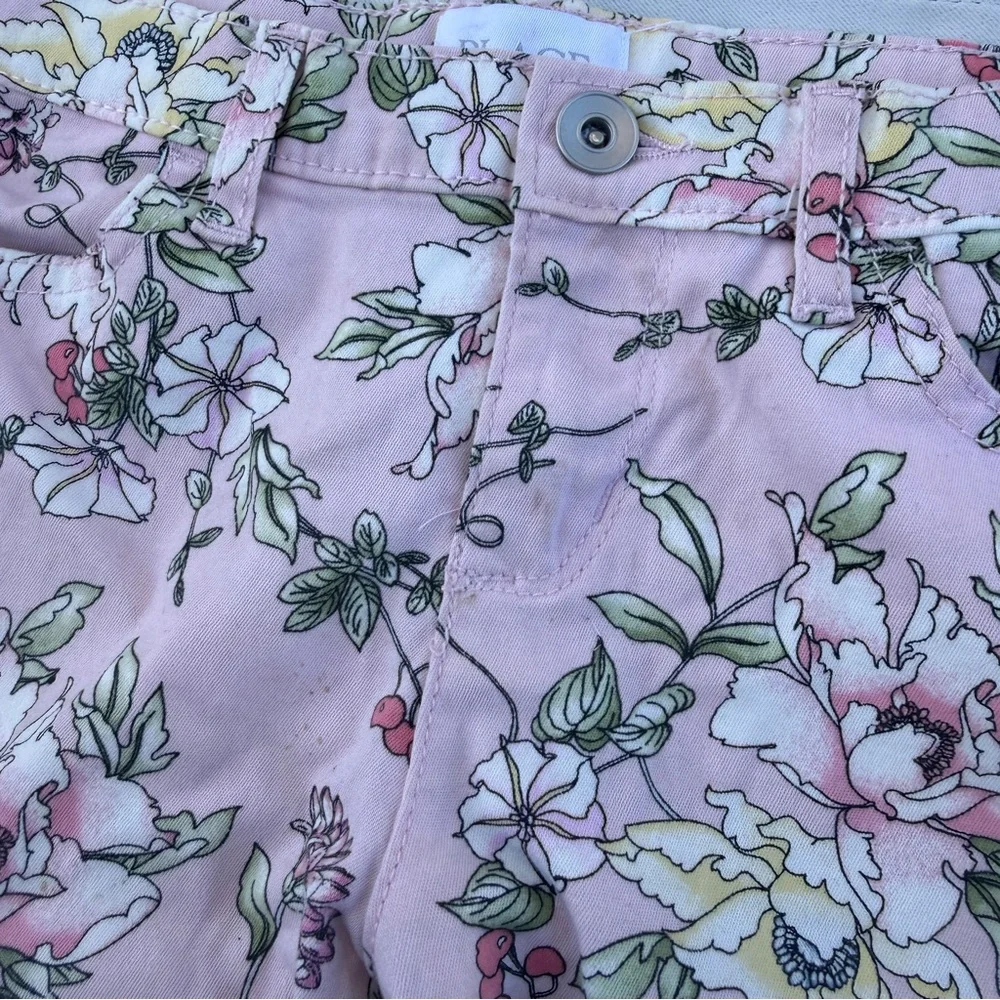 NWT The Children’s Place Pink Floral Bermuda‎ Shorts Girls Size 8 Stretch Cotton
